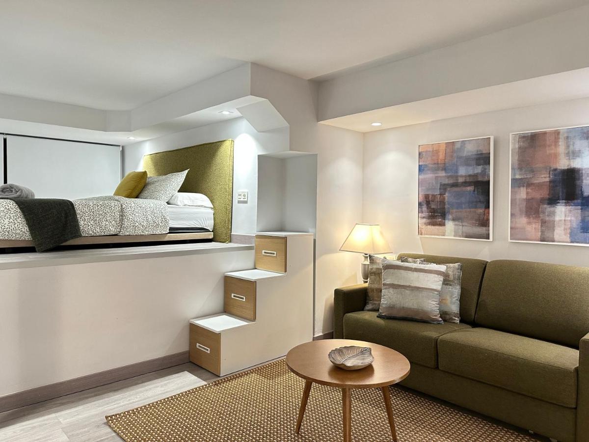 Suites 18 - Hostatel Granada Exteriör bild