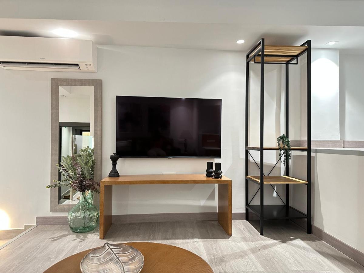 Suites 18 - Hostatel Granada Exteriör bild