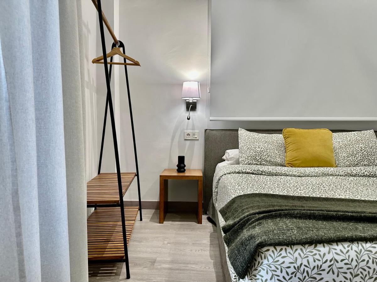 Suites 18 - Hostatel Granada Exteriör bild