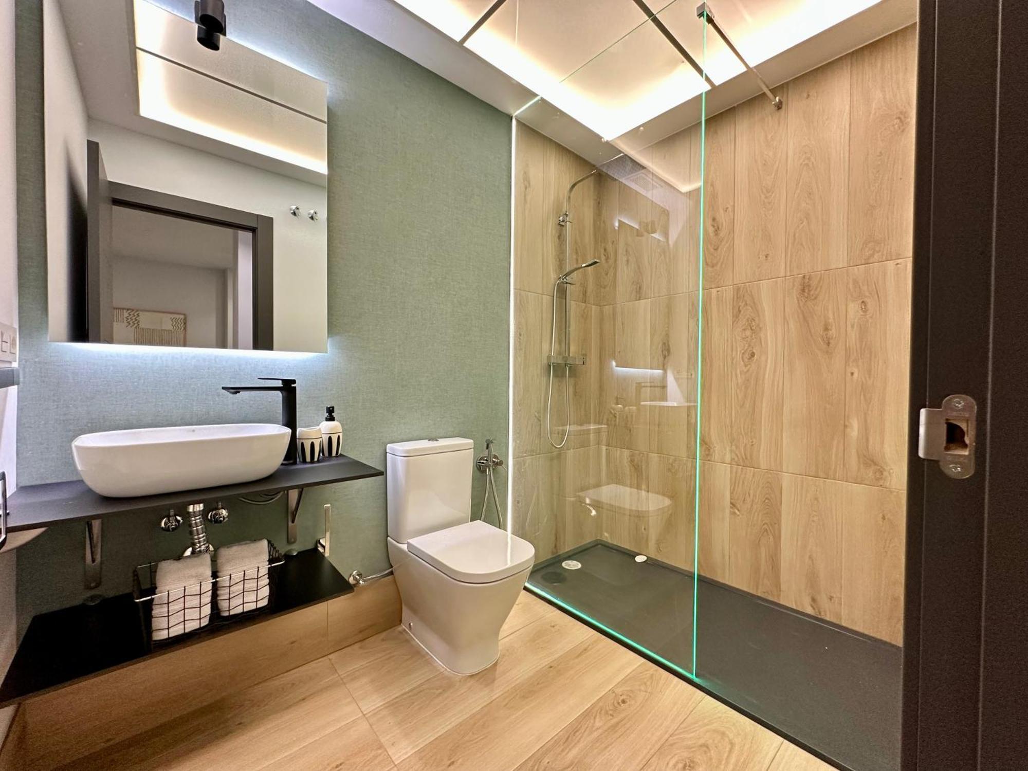 Suites 18 - Hostatel Granada Exteriör bild